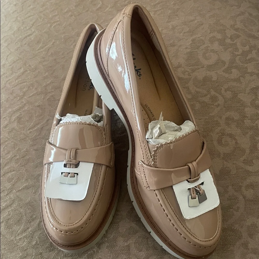 CLARKS WESTLYNN BELLA Beige Loafers with Tassels Size 7.5M - Picture 6 of 7